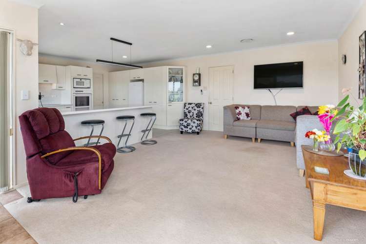 308 Hill Road The Gardens_8