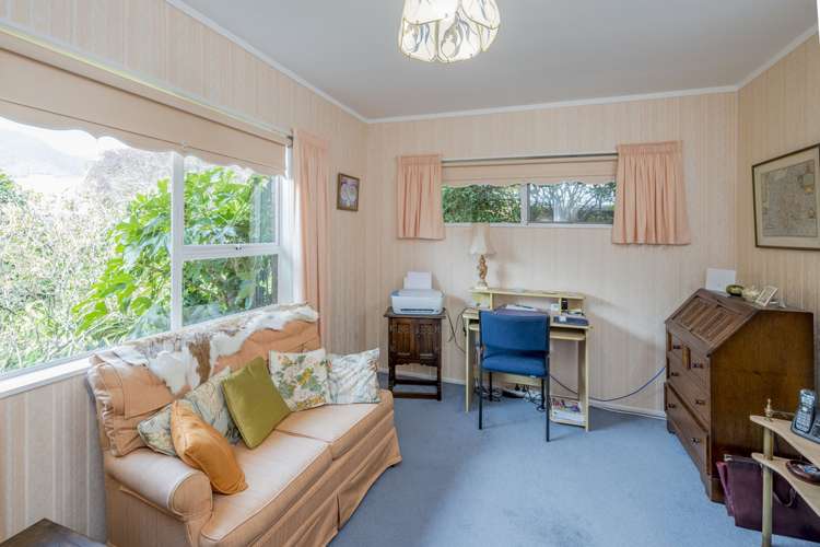 17 Awanui Drive Waikanae_15