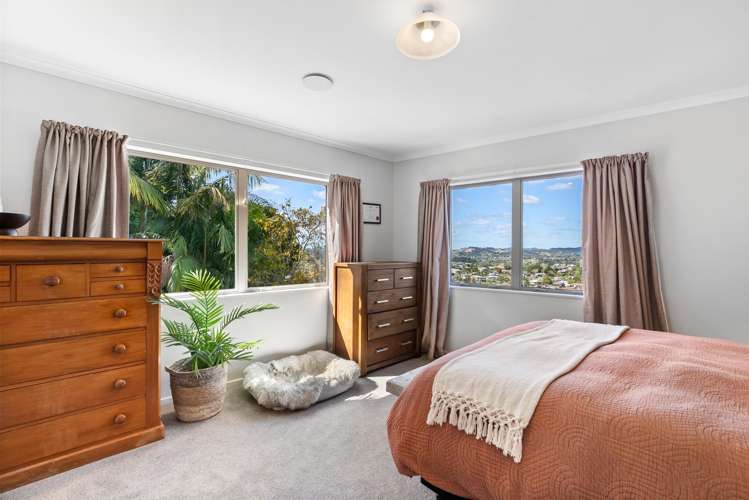 28 Magnolia Avenue Te Kamo_12