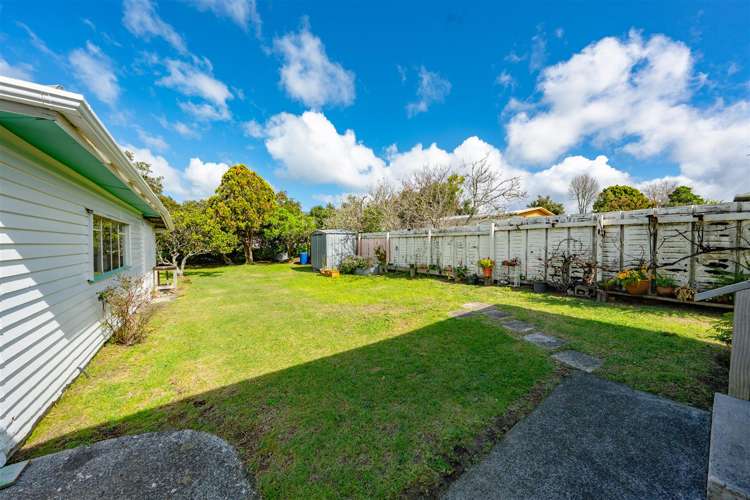 9 Kuaka Place New Lynn_16