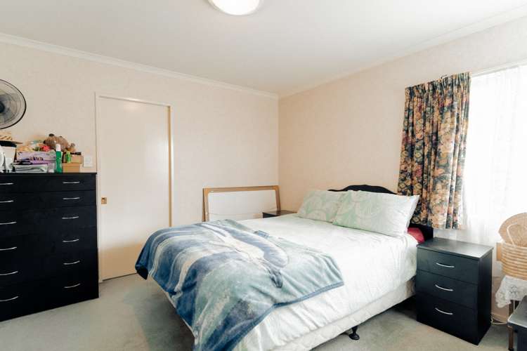 9 Hawkley Close Flat Bush_6