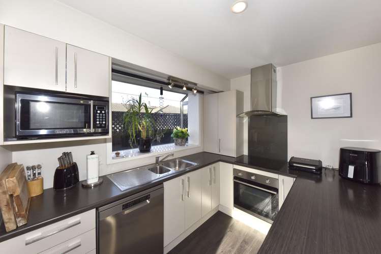 55 Solomon Avenue Redwood_8