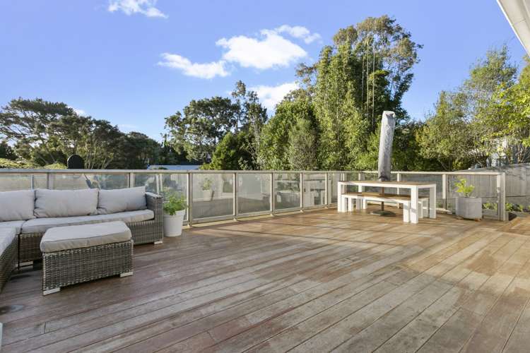 3 Easter Parade Glen Eden_11