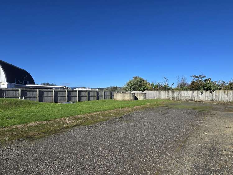 33 Ferry Road Thames_6