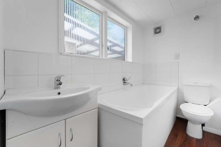 4 Brough Road Manurewa East_16