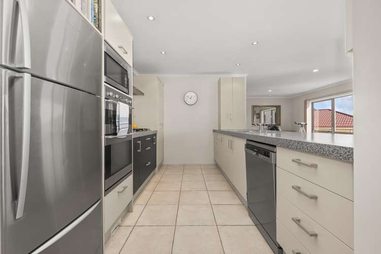 1 Greenstone Place Aotea_5
