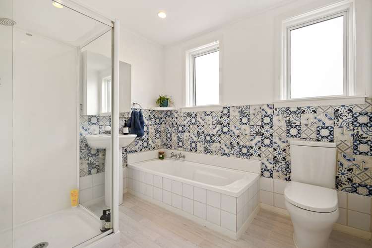 6 Wilding Street Saint Martins_16