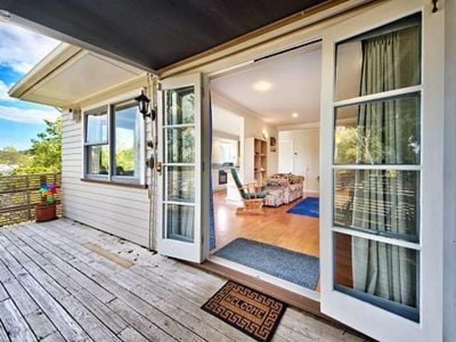 54A West Coast Road Glen Eden_1