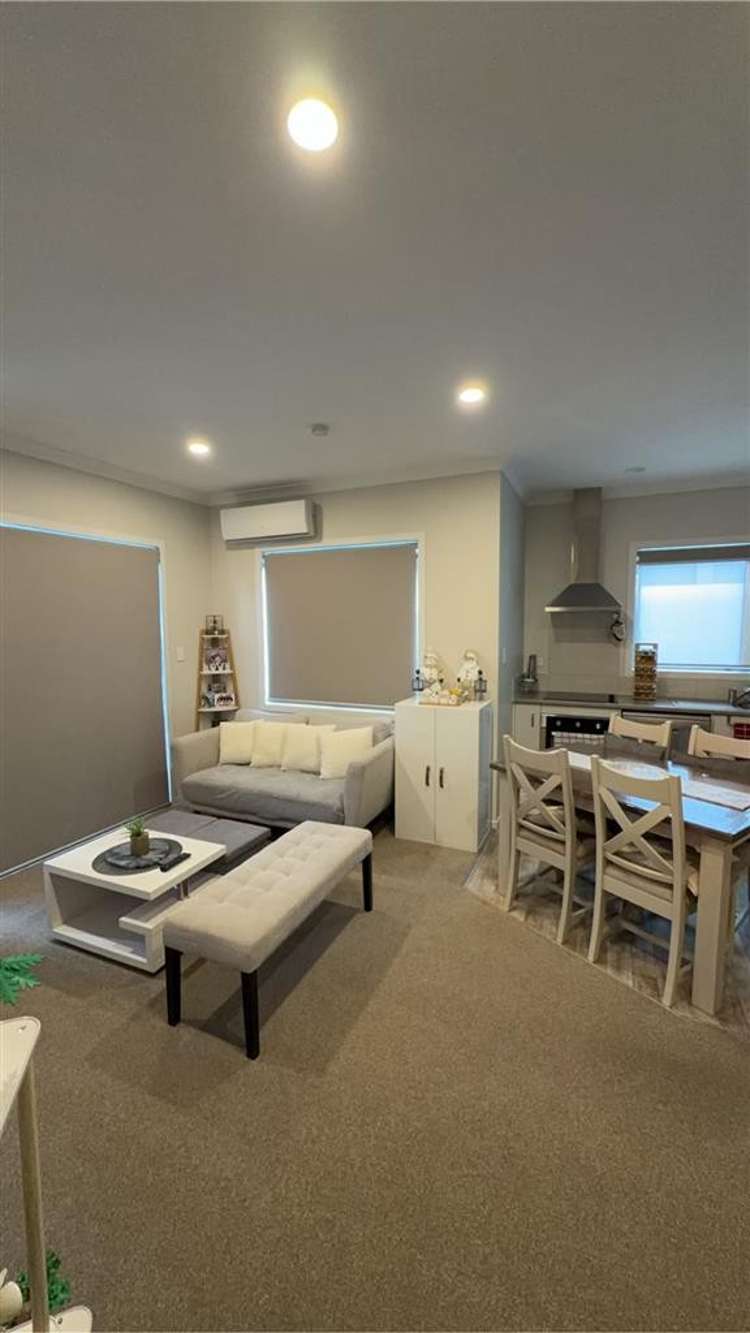  2/2 Lambert Court Glenview_2