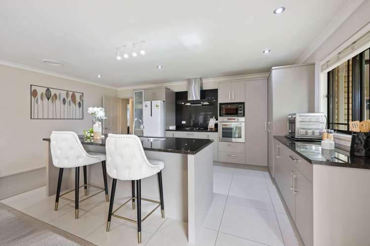 16 Erceg Way Rosehill_13