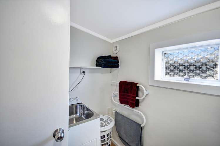 37 Chaucer Street Milton_16