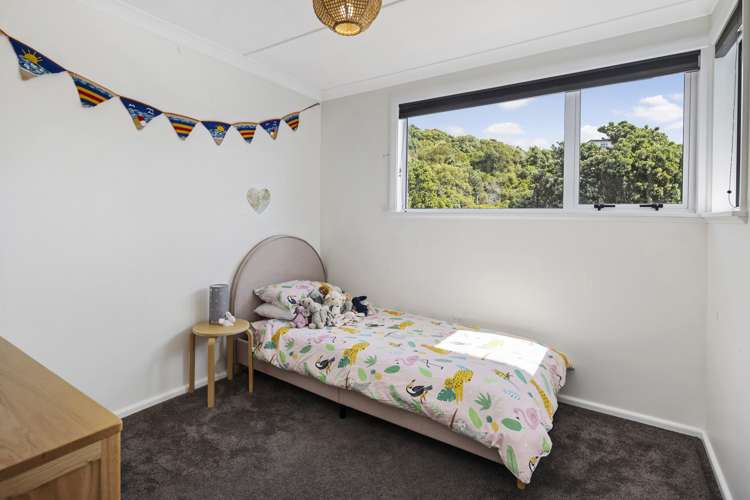 2 Walden Street Strathmore Park_8