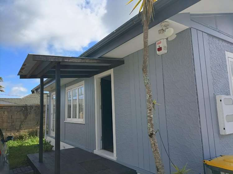 70 Hobsonville Road West Harbour_9