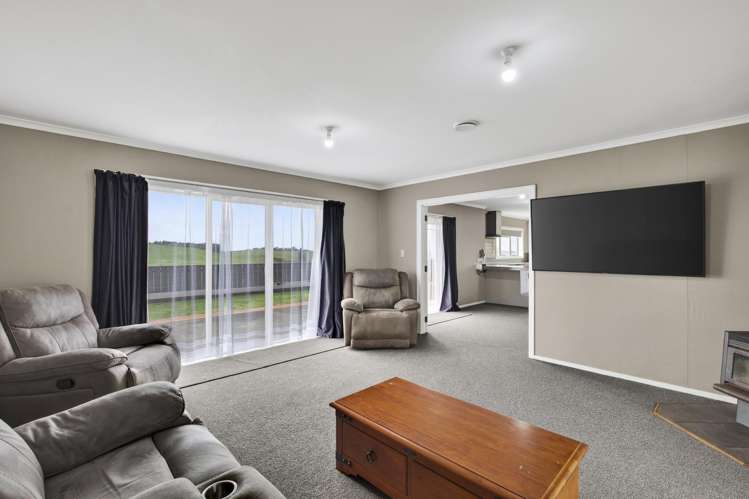156 King Road Inglewood_15