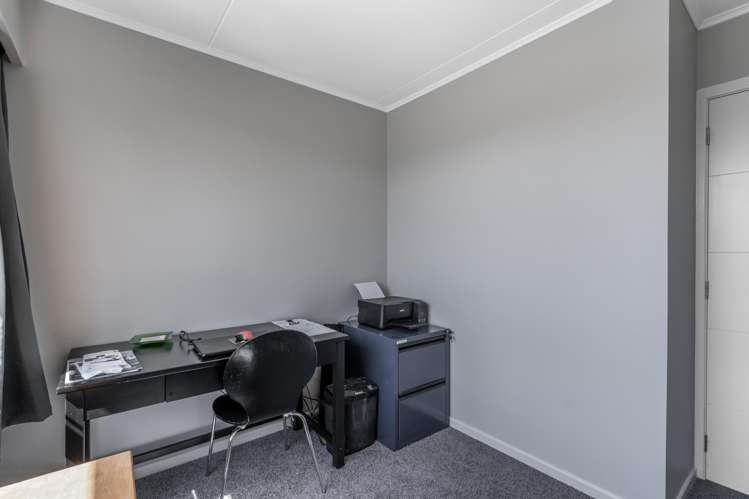 80 Saturn Street Strathern_12