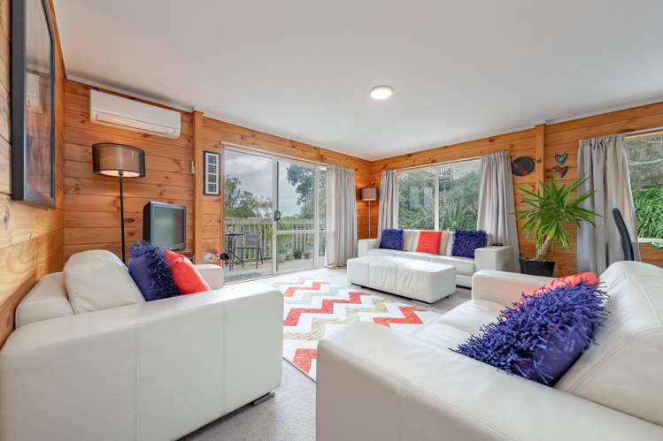 117a Gloaming Hill Titahi Bay_6