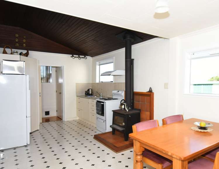 87a Whangaimoana Beach Road Pirinoa_5