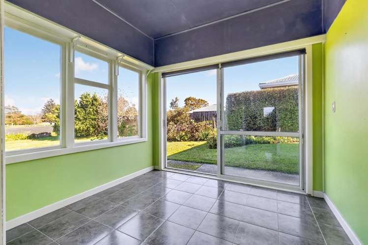 8 Churchill Avenue Te Aroha_14