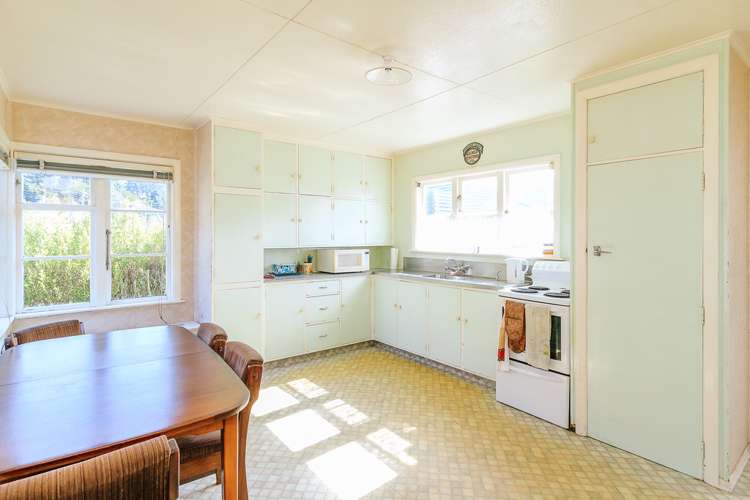 17 Bledisloe Crescent Wainuiomata_10