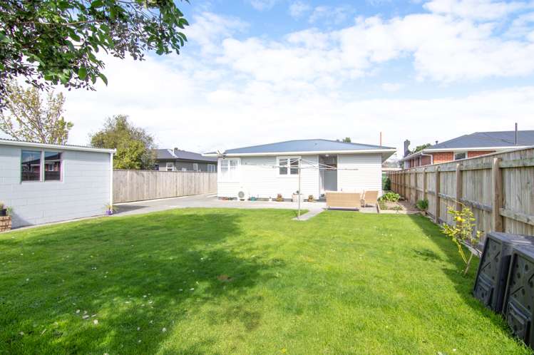 5 Sefton Avenue Highbury_18