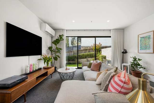 8-50 Friend Street Karori_4