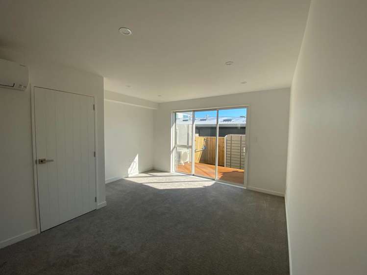 6/4017 Great North Road Glen Eden_3
