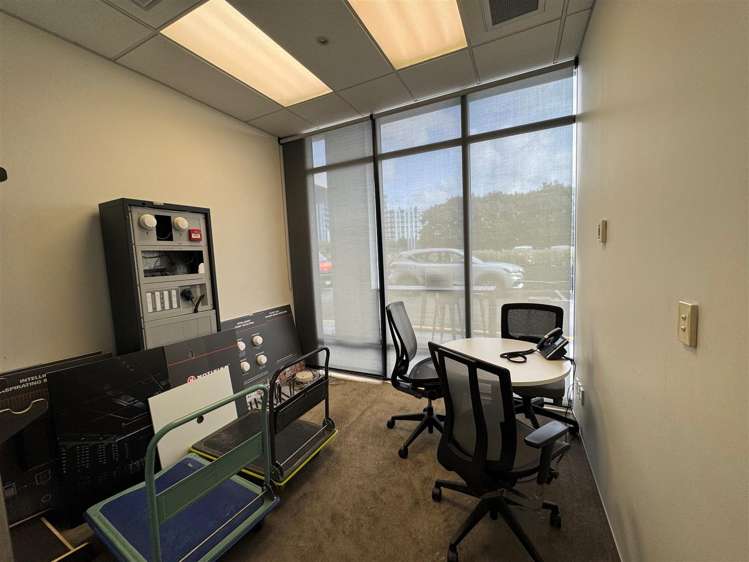 Ground Floor, 56 Cawley Street Ellerslie_2