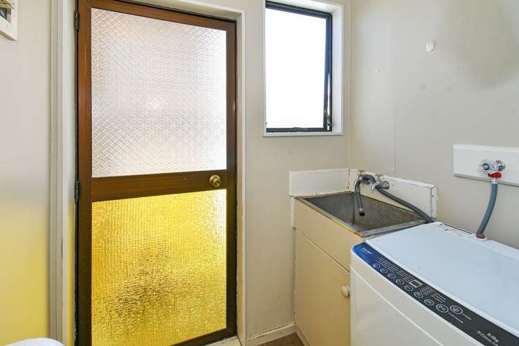 4/1 Rebecca Rise Manurewa_10