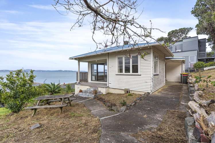 2 Carlton Crescent Maraetai_21