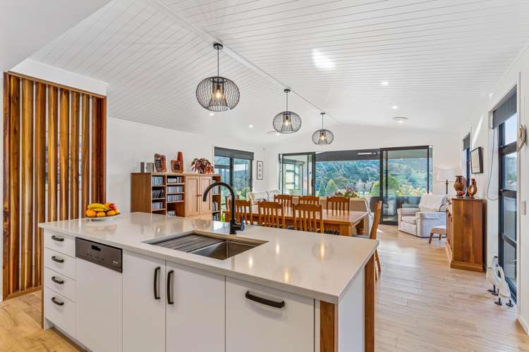 19 Titoki Lane Whangamata_6