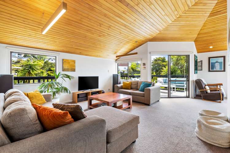 2/283 East Coast Road Mairangi Bay_2