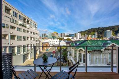 22/125 Thorndon Quay_2