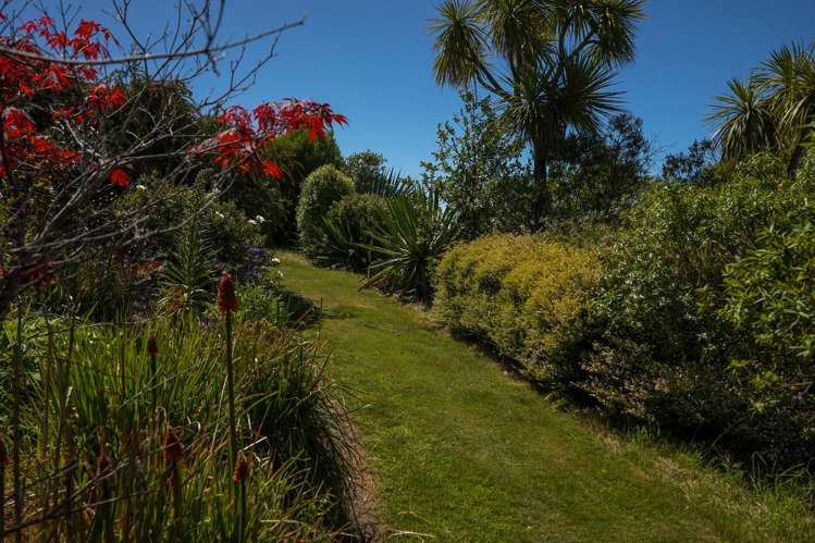 257 Cathedral Road Gore Bay_32