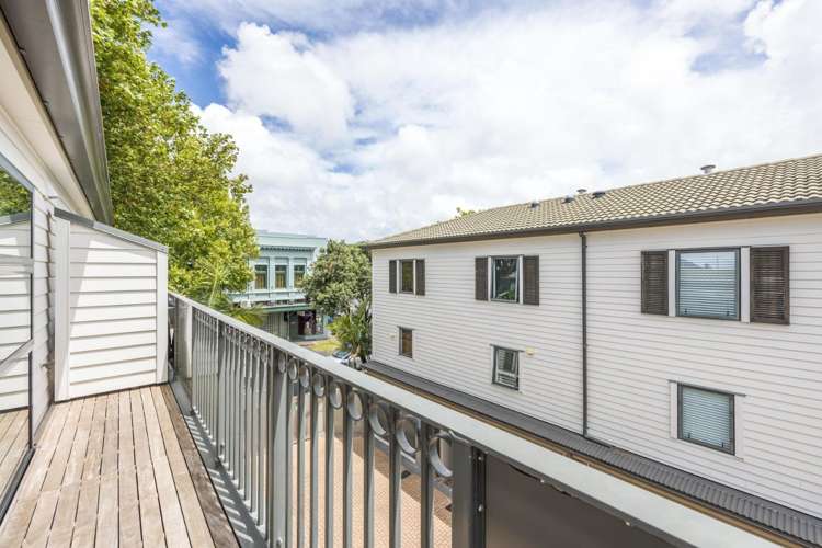 2/42 Saint Benedicts Street Eden Terrace_3