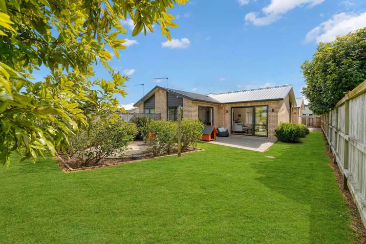 16b Marine Garden Crescent_0