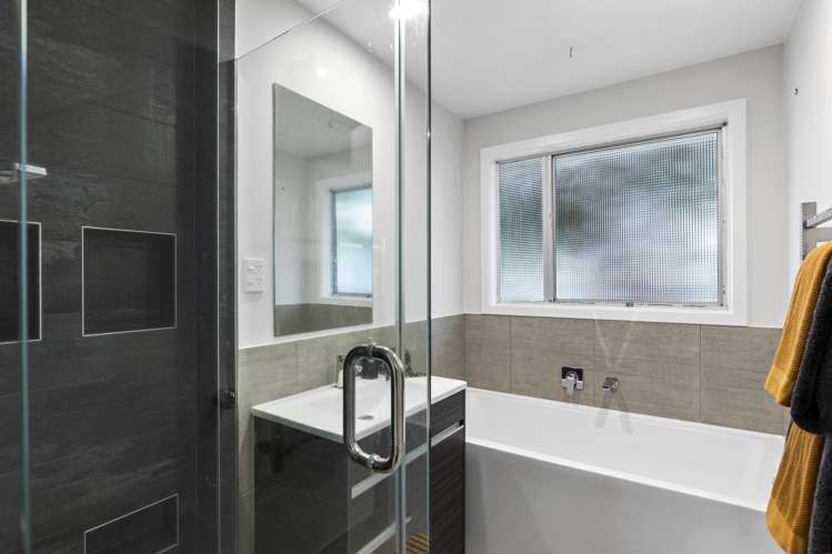 1/45 Hope Farm Avenue Pakuranga Heights_17