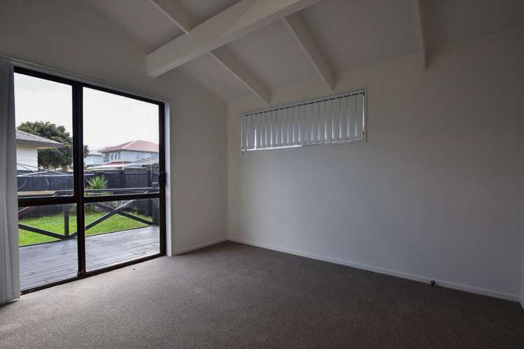 180 Old Wairoa Road Papakura_11