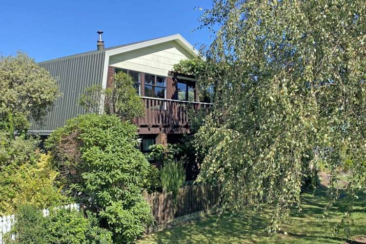 2/62A Tipahi Street_0