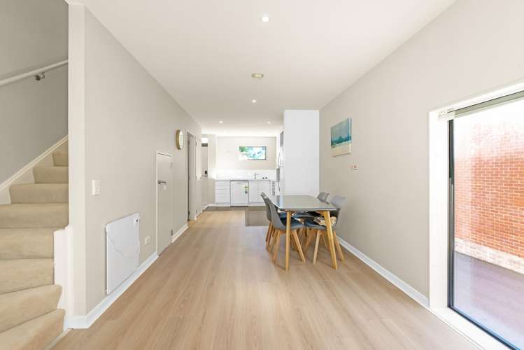 6/21 Rugby Street Mount Cook_9