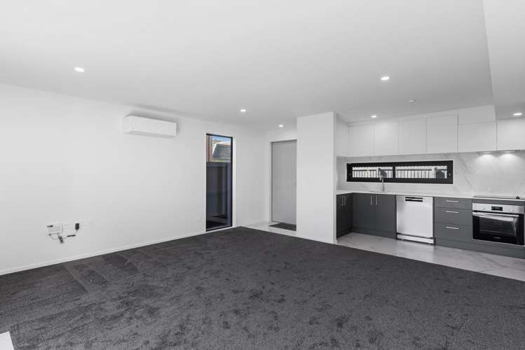 4/35 Hare Street_4