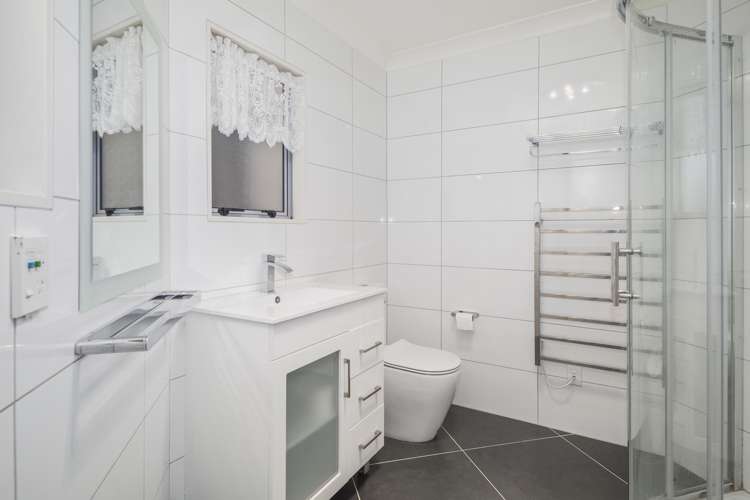 6a Tyndall Street Waiwhetu_16