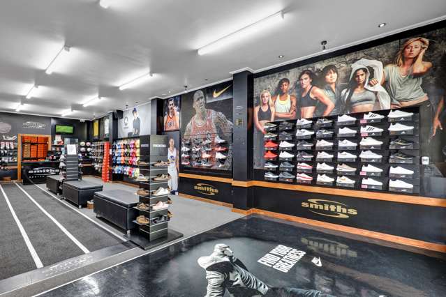 33 Smiths Sports Shoes New Plymouth_3