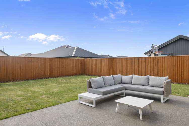 3 Snow Cup Close Lincoln_18