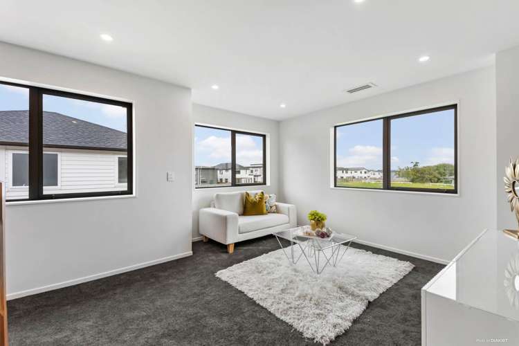 10 Irving Place Hobsonville_13