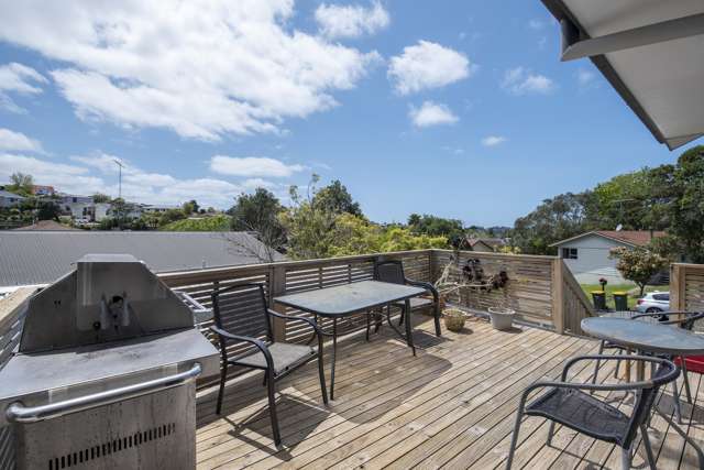 3 Theban Place Totara Vale_3