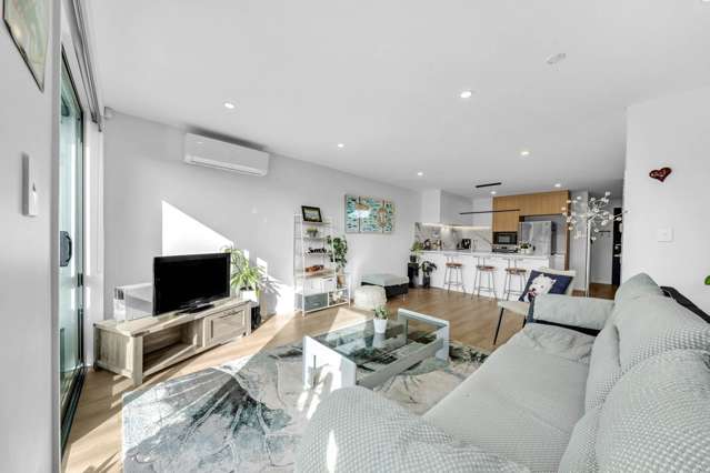 7/32B Westgate Drive Massey_3