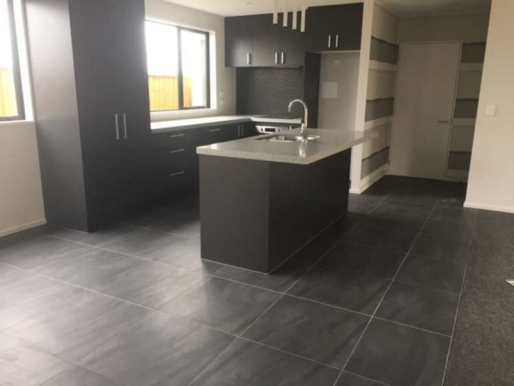 18 Bronco Drive Aidanfield_1