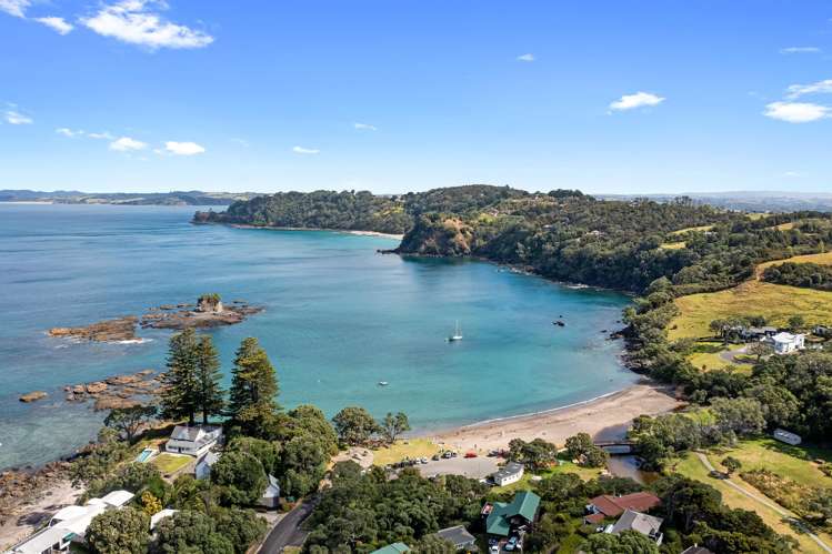 4 Hillside Crescent Leigh_23