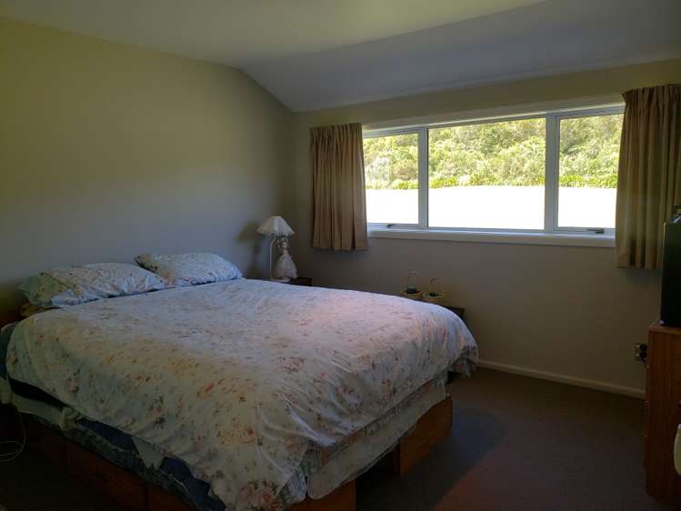 8 Haydens Road Marsden_16