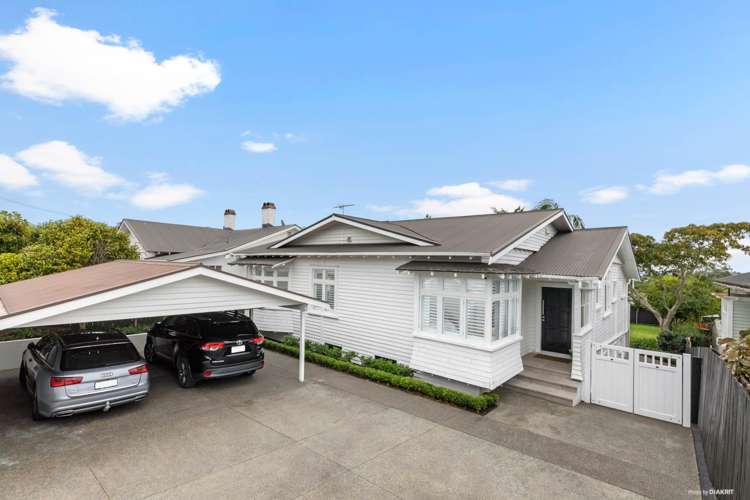 109 West End Road Westmere_15